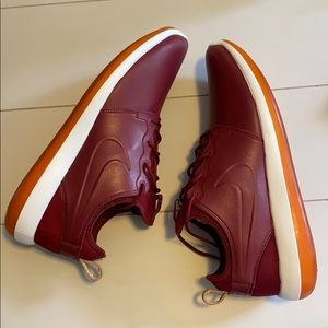 NEW! Nike Roshe Two Leather Premium (Brand New)